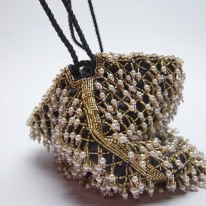 Zara woman blacks beaded pearl  gold bucket bag elegant party evening wear